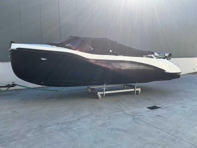Oud Huijzer Tender 700 Sloep