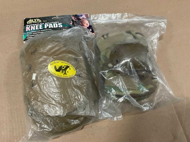 Knee and elbow pad set