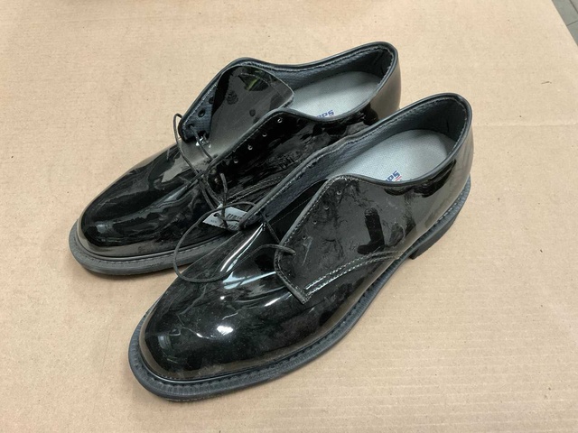 Capps Size 11 Shoes