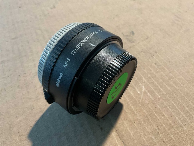 Nikon AF-S Camera teleconverter