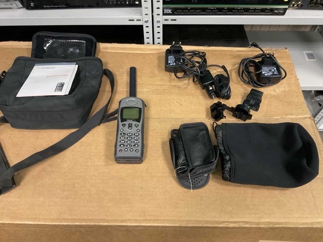 Iridium 9505A Satellite Phone