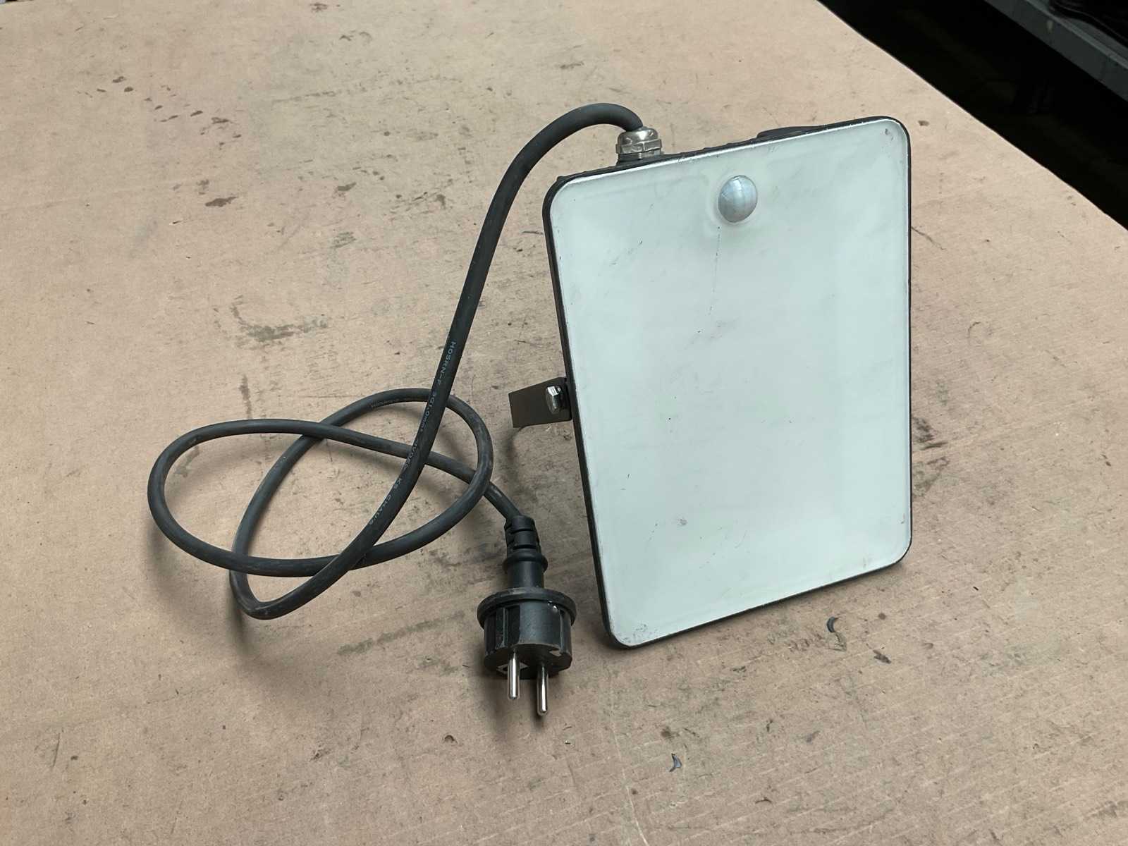 Fluxon LB50FP Schijnwerper met bewegingssensor