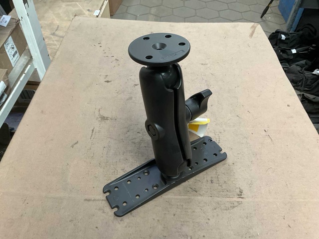 Piston pump