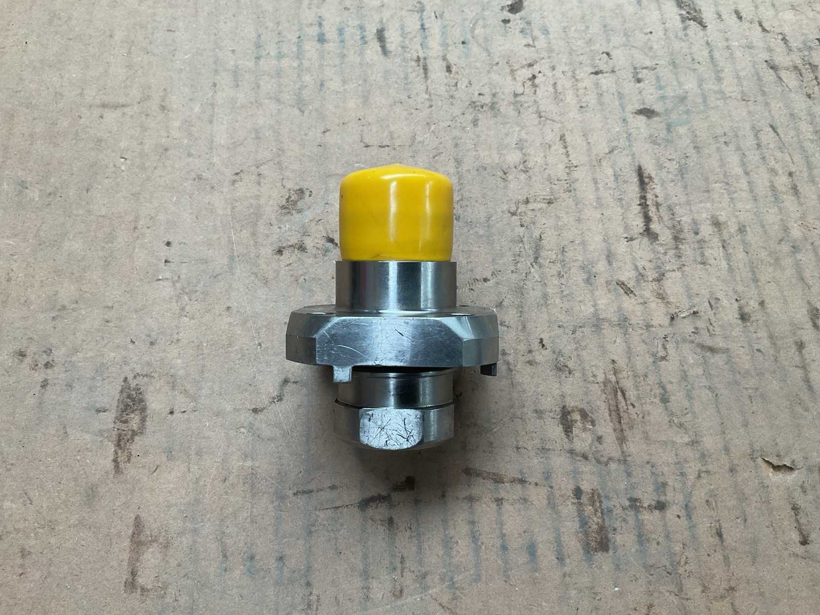 Coupling assembly