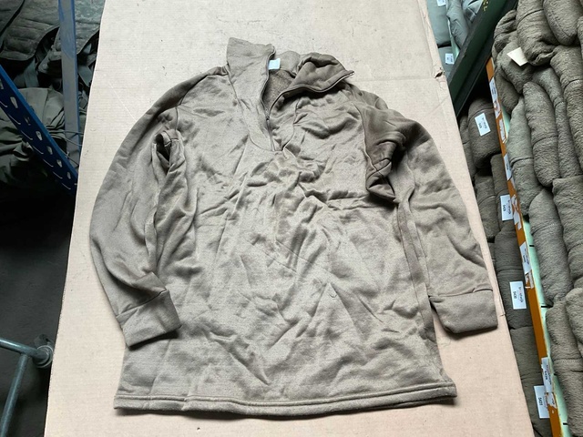 Cold weather undershirt (3x)