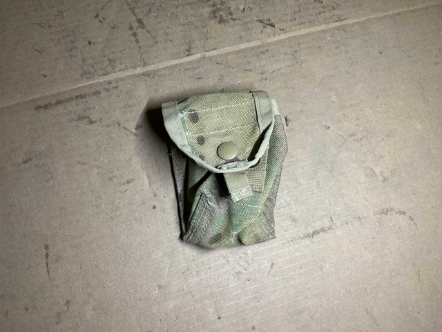 Hand grenade pouch (15x)