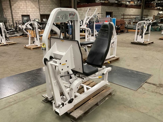 Nautilus Nitro Prone leg press