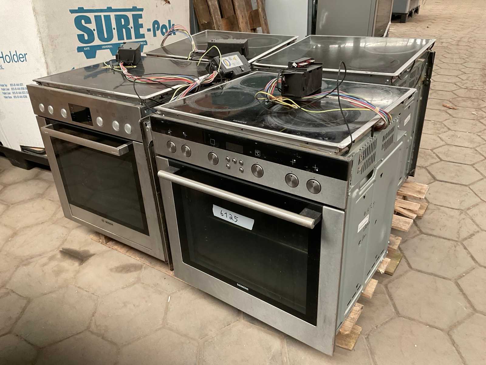 3x Bosch, 1x Siemens Kookplaat met oven (4x)