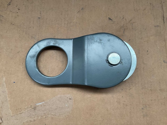 Snatch block