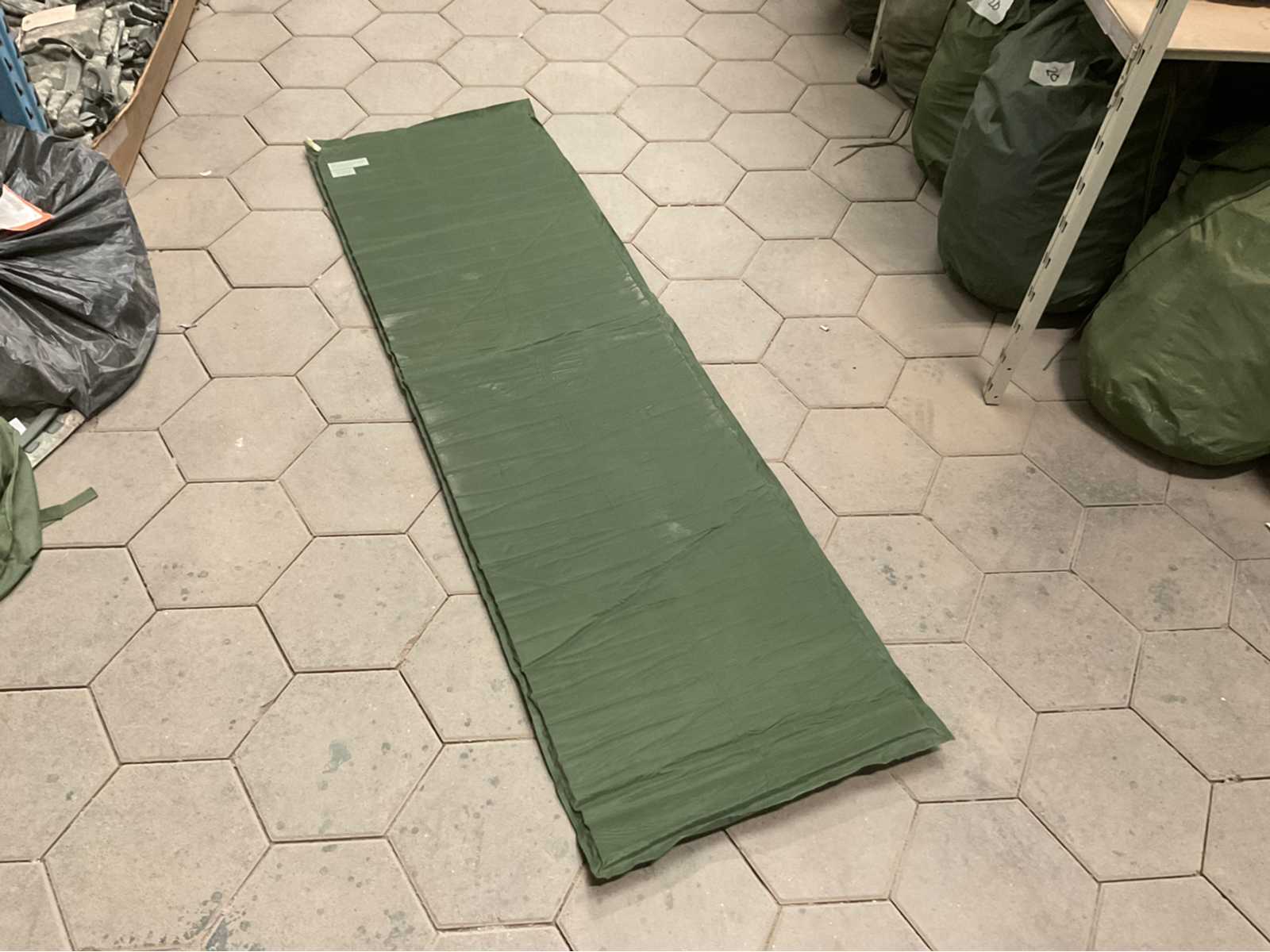 Self inflating sleeping mat (6x)