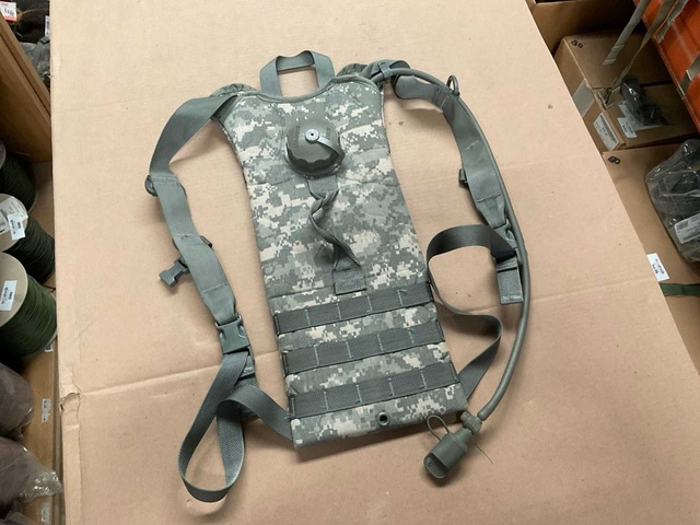 Hydration system carrier UCP (5x)