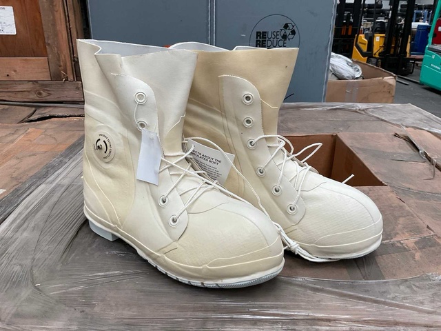 Extreme cold weather bunny boots (50x)