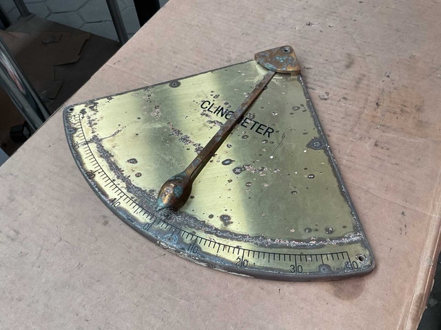 Clinometer