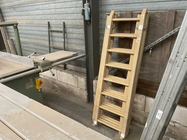 Ladder
