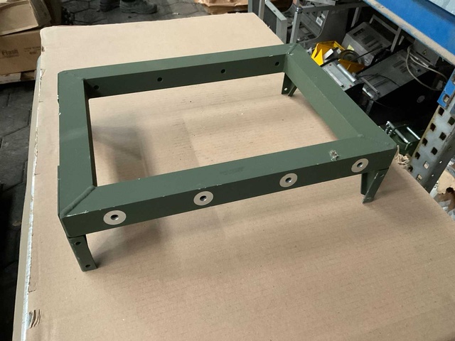 Mounting bracket (4x)