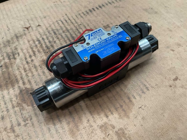 7 Ocean DSV-G02-8C-DC12-82 Solenoid Valve