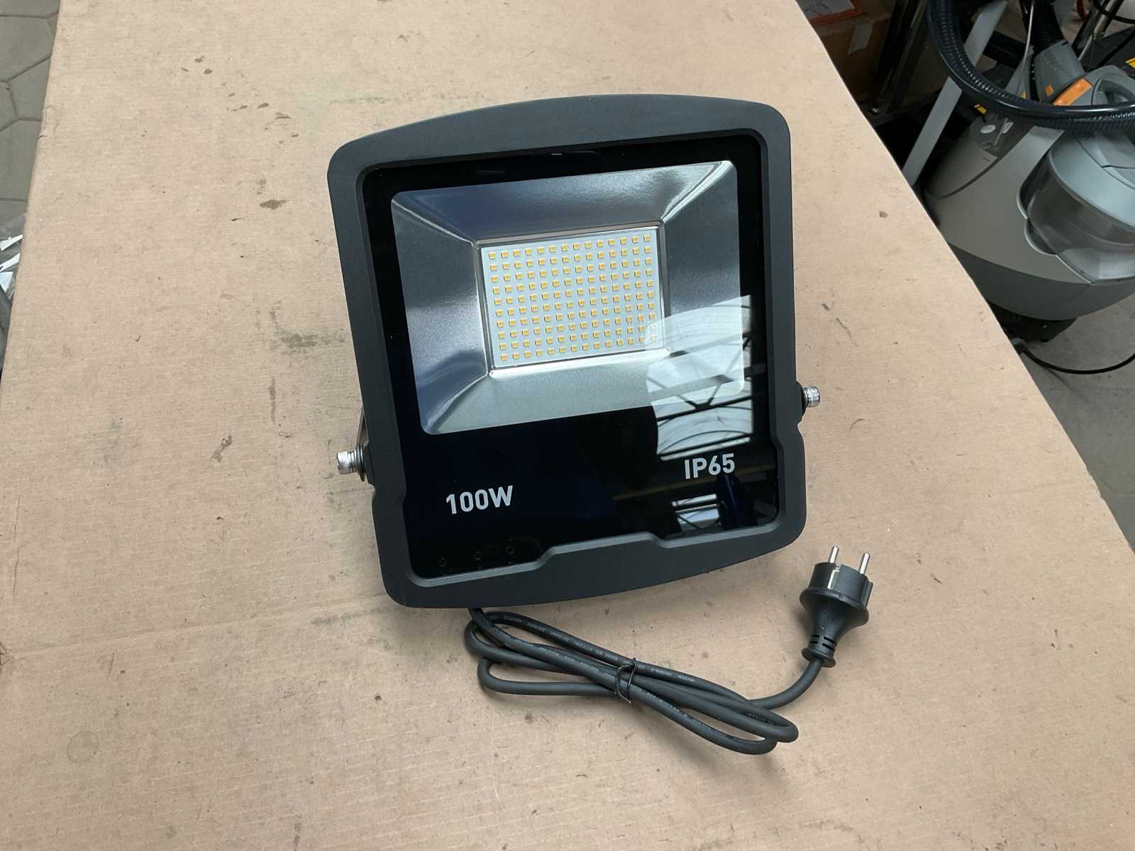 Fluxon LB100W Schijnwerper