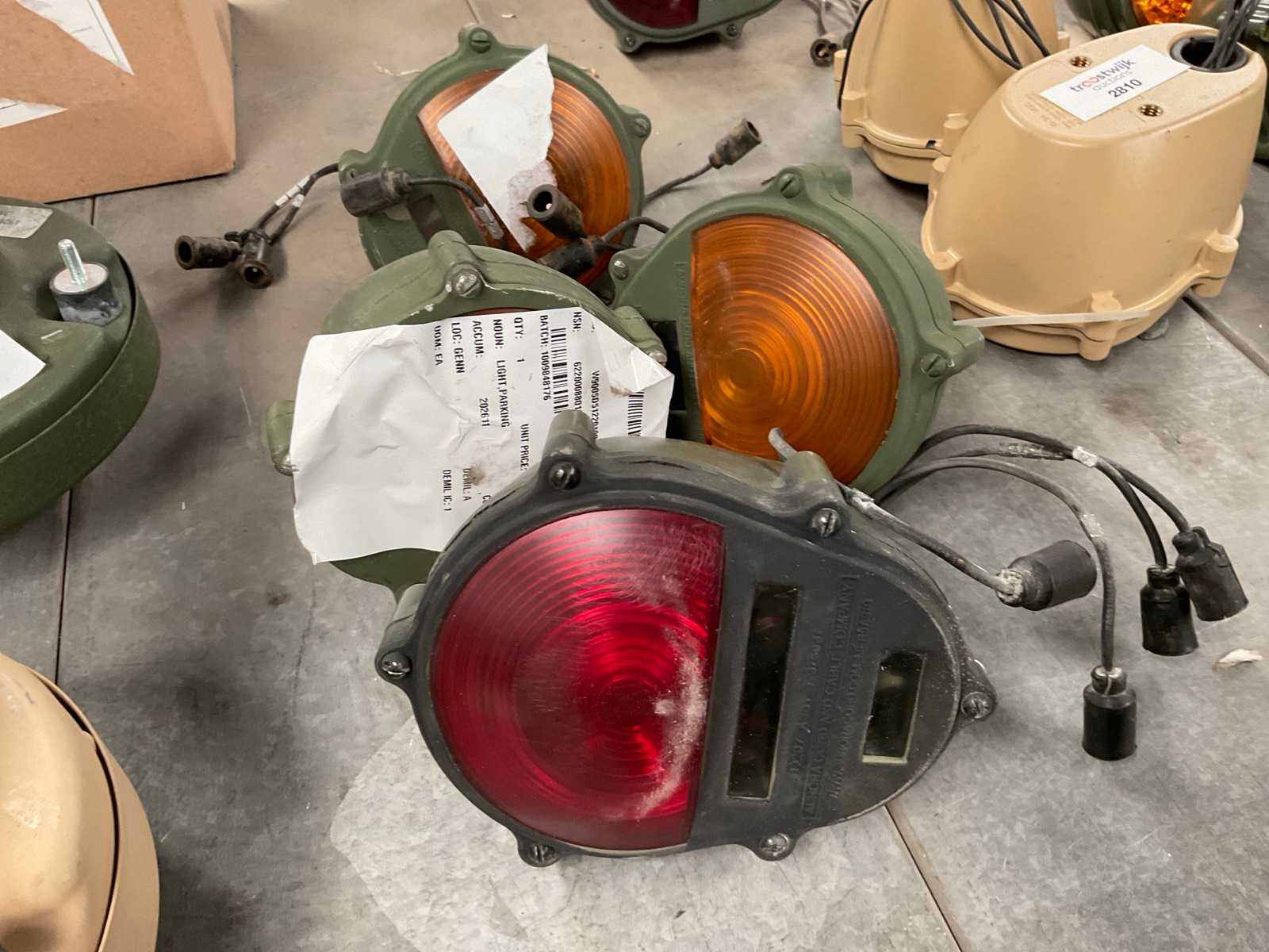 Military taillight (4x)