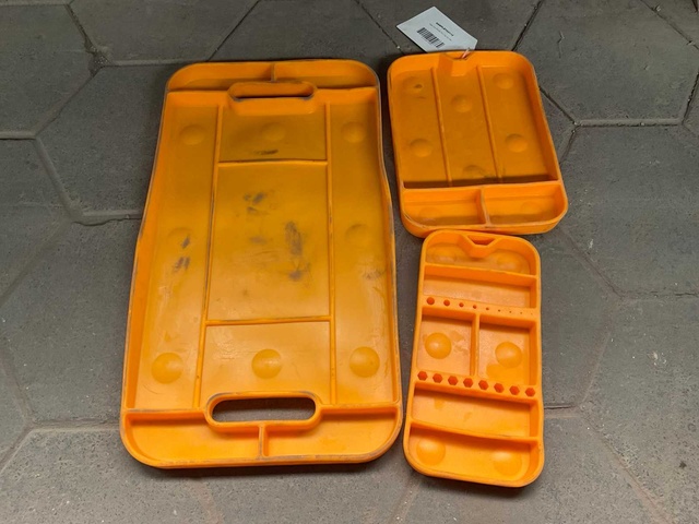 Tool tray set