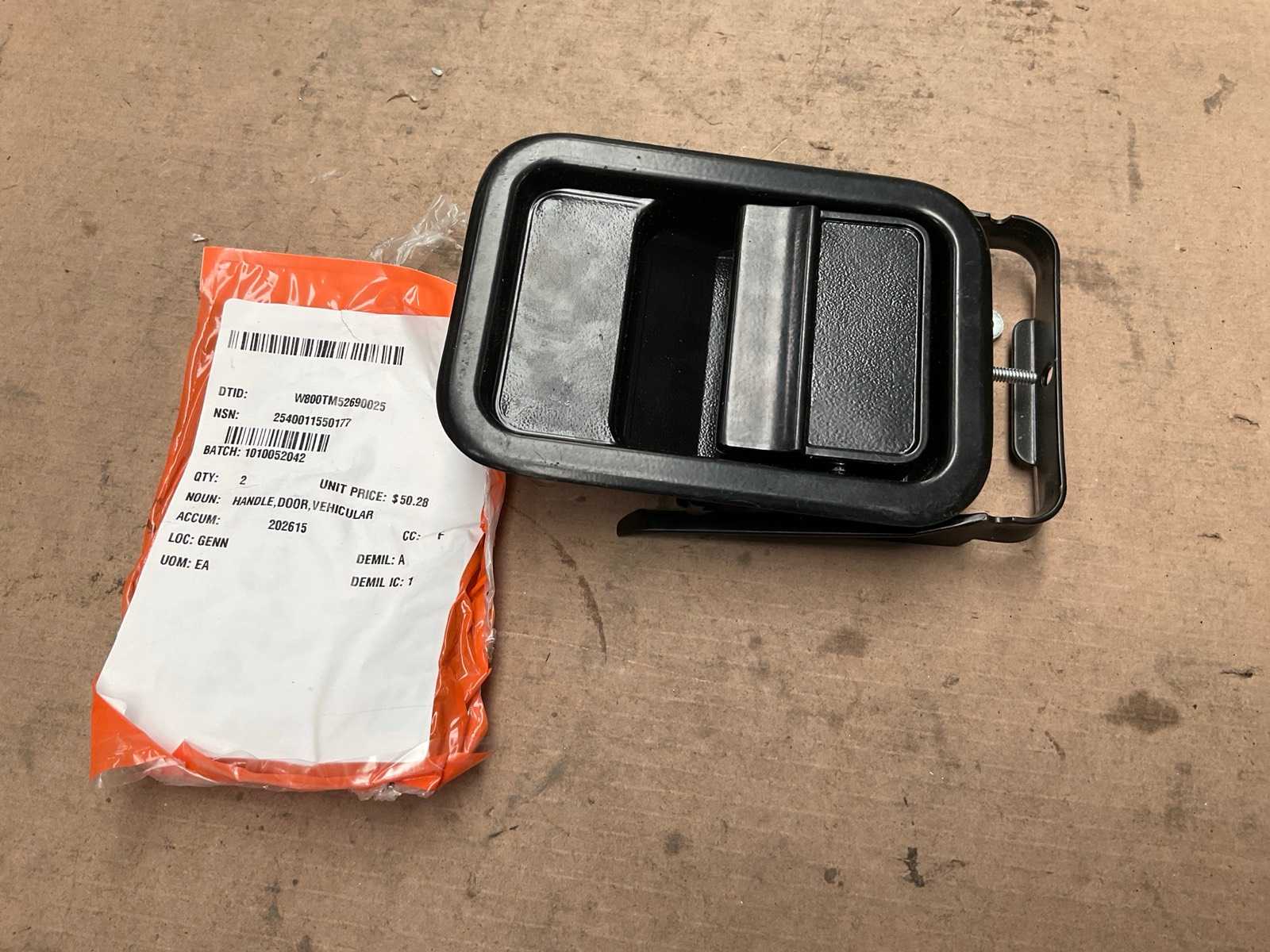 Vehicular door handle (2x)