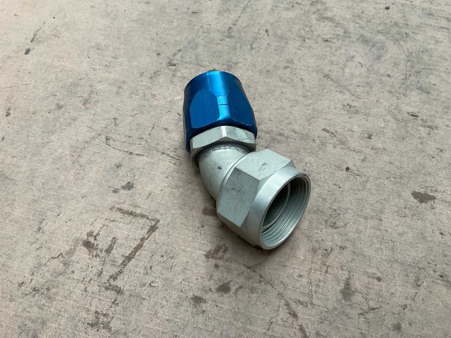 Tube to hose elbow (10x)