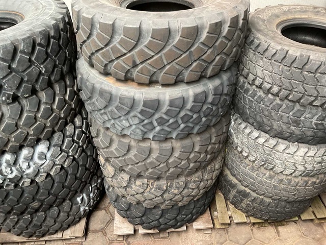 GoodYear Band (5x)