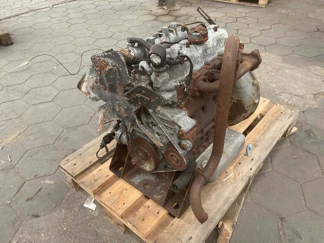 Kubota V1902 Motor