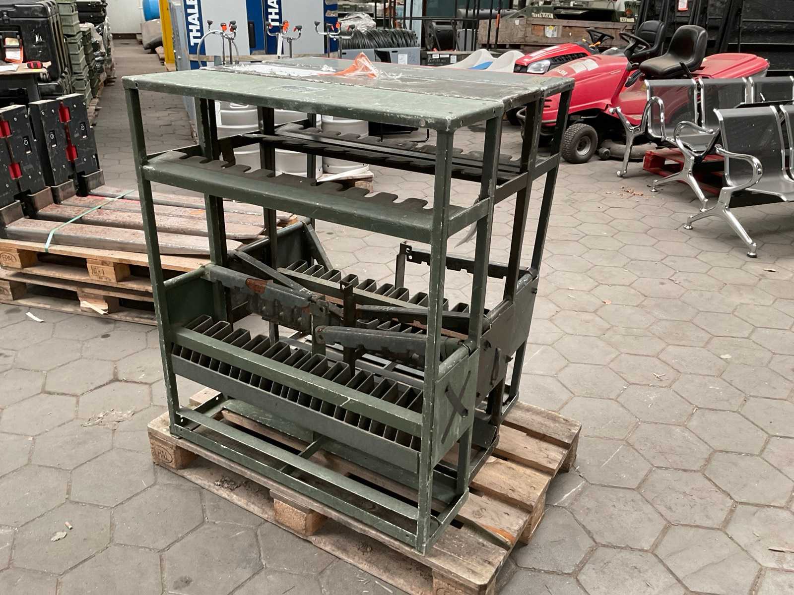 Weapon rack (3x)