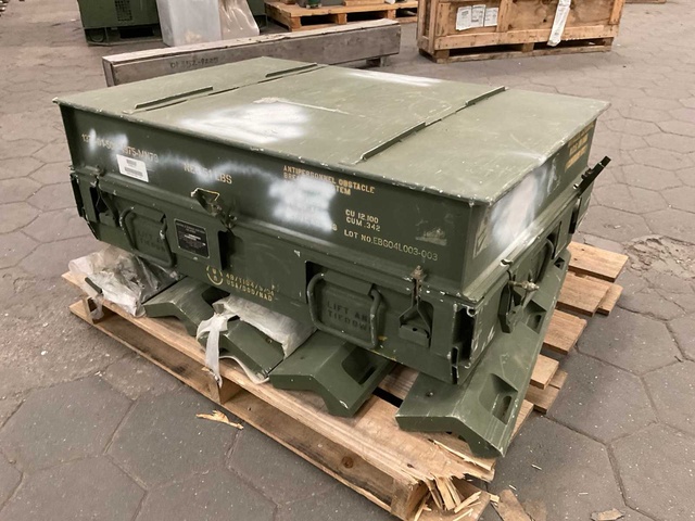 Shipping and storage container