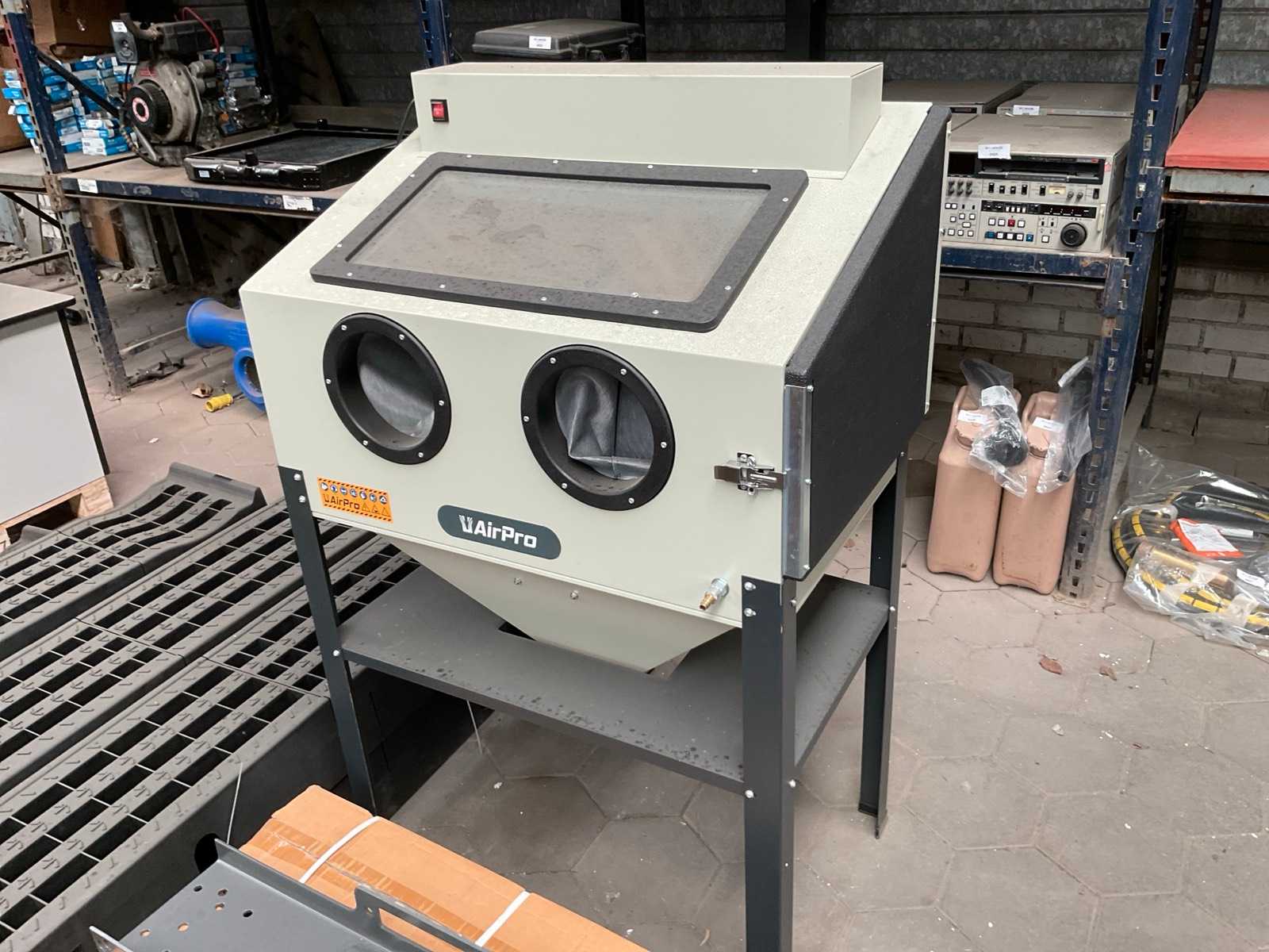 2025 Airpro SB22A ZandStraalkast