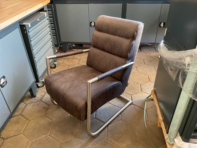Stoelen (2x)