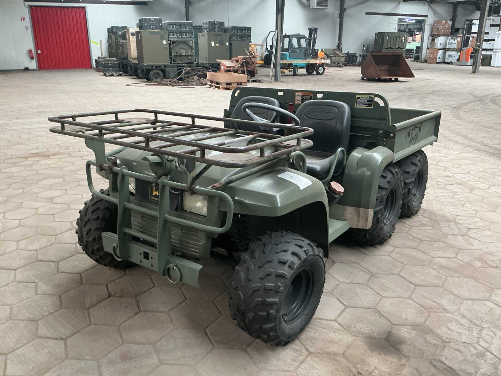 John Deere Gator