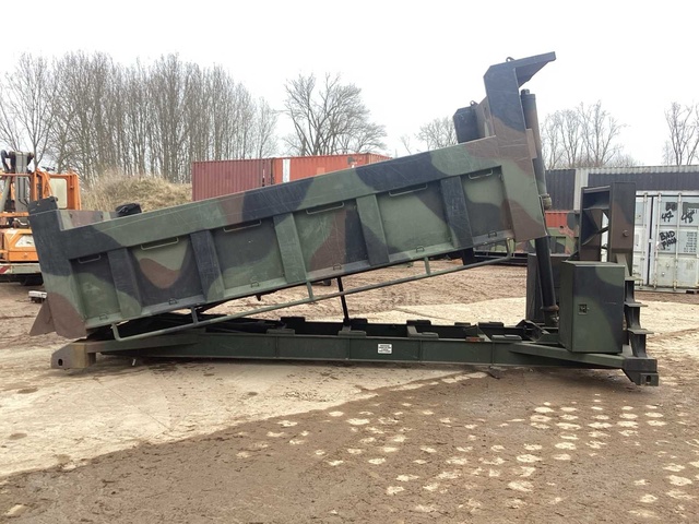 2007 Uniteam 20 Ft Haakarm kiepbak