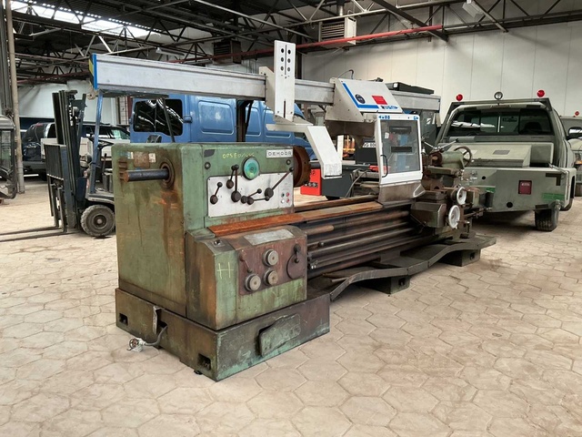 Demoor CNC-draaibank