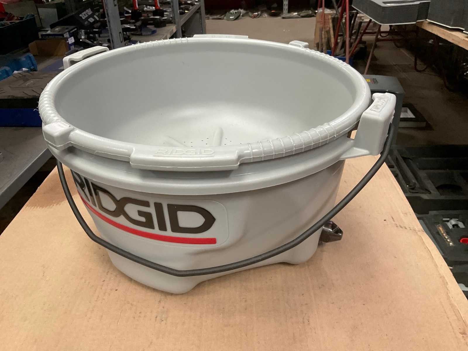 Ridgid Oliereservoir- en emmerunit