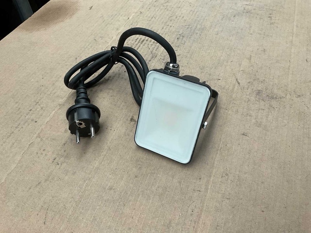 Fluxon LB10F Schijnwerper