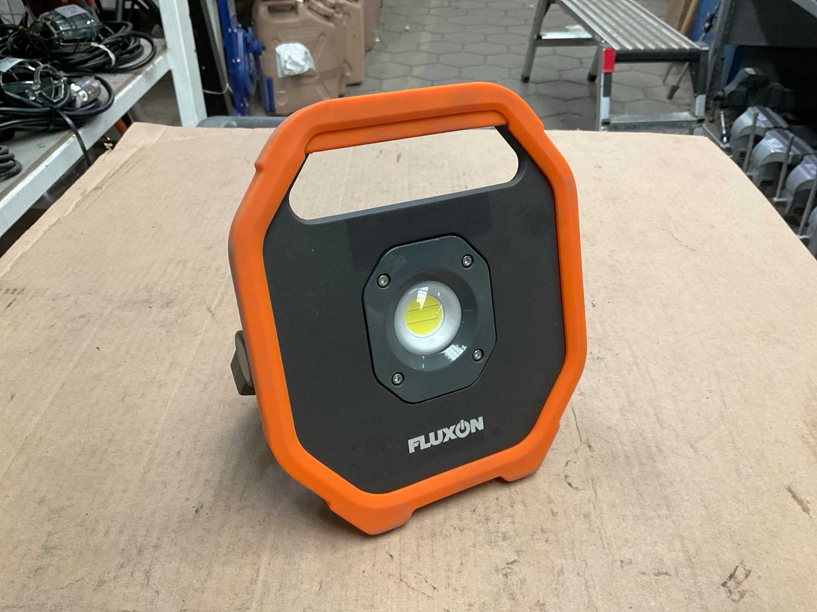 Fluxon LB11WM Worklight