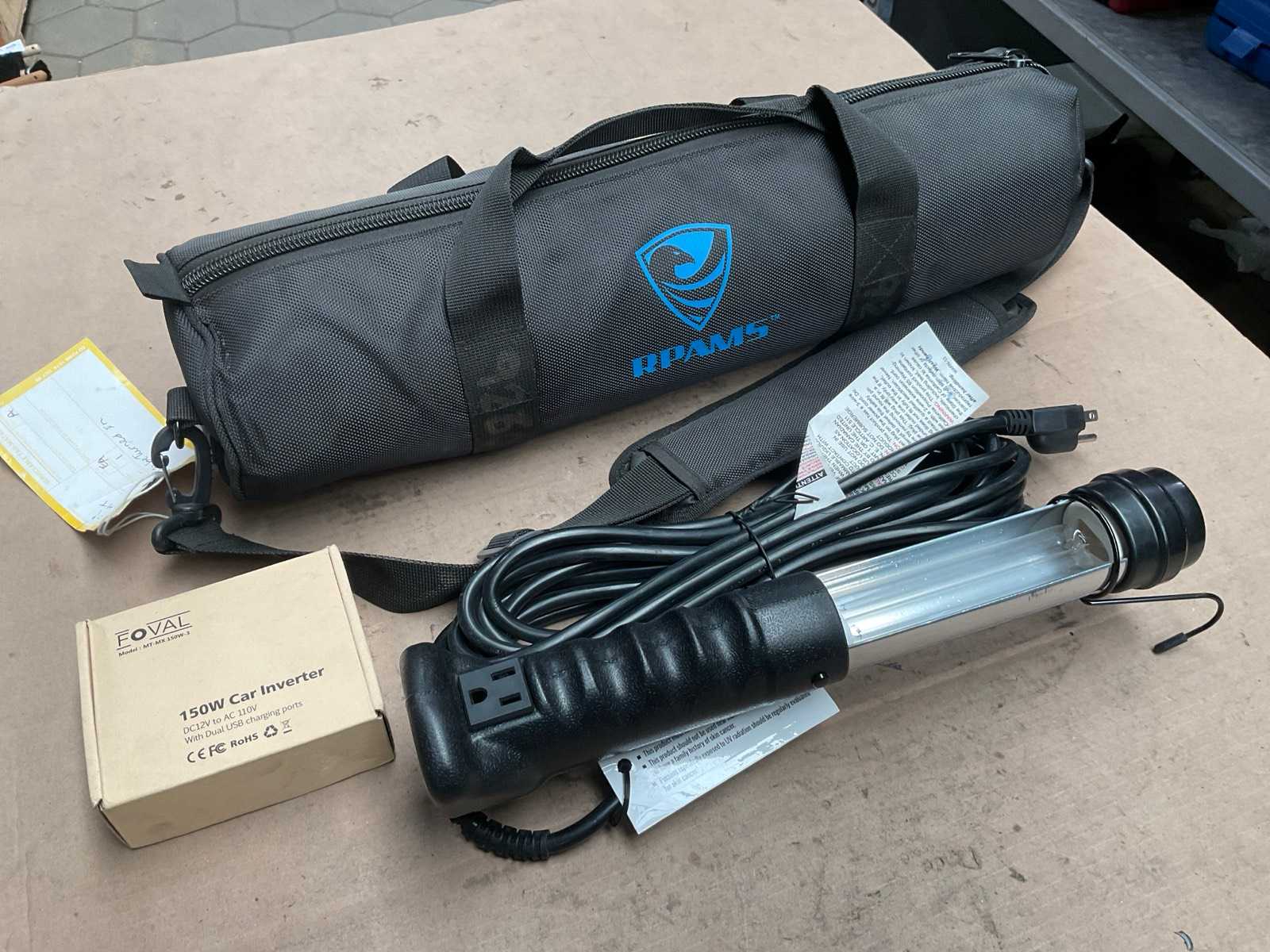 Prams Auto inverter en  draagbare werklamp