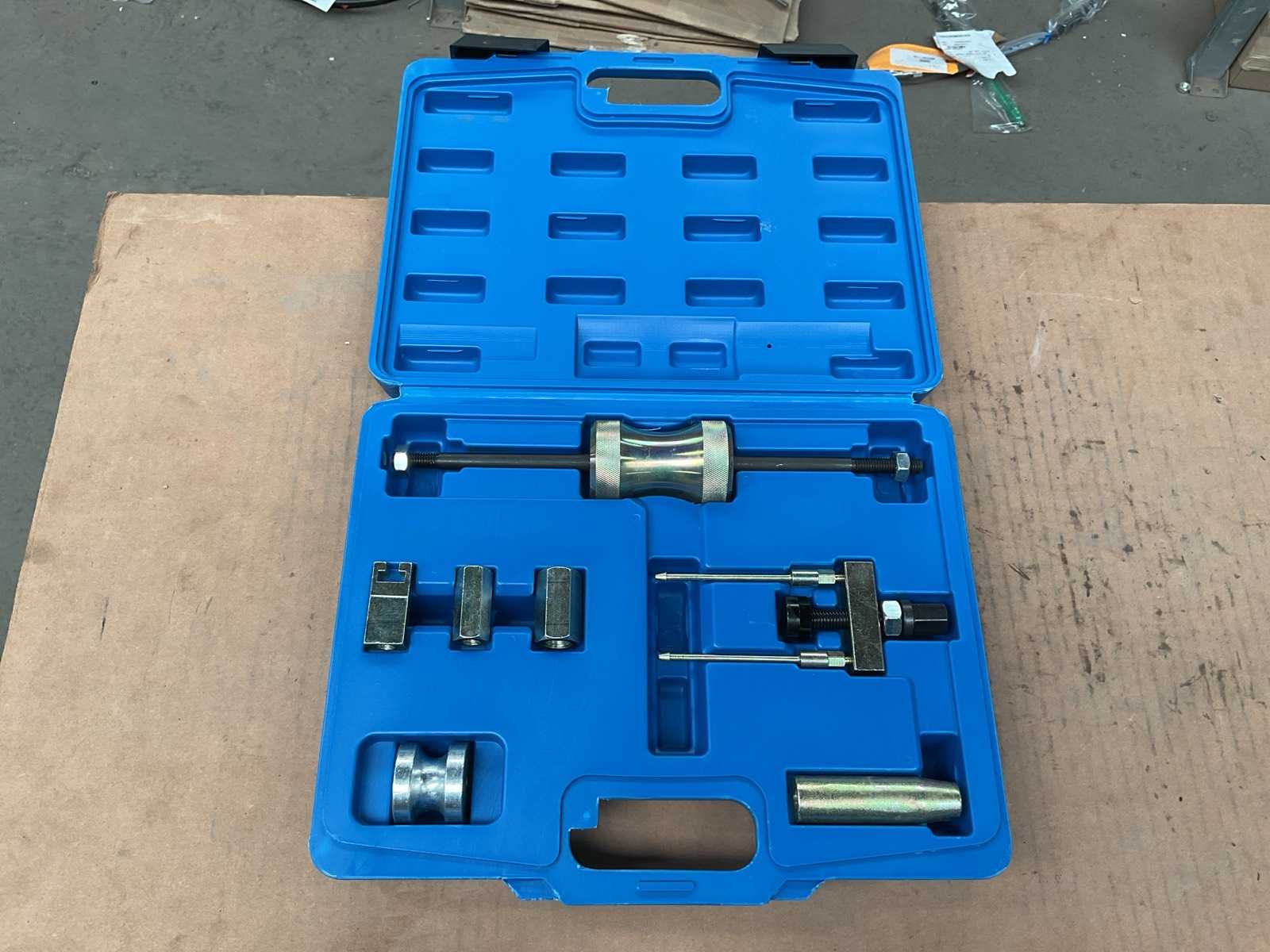 Injector puller set