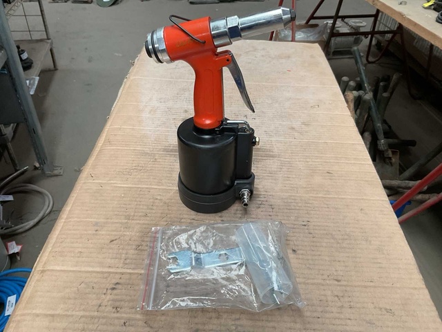 Airpro Pneumatic Rivet Tool