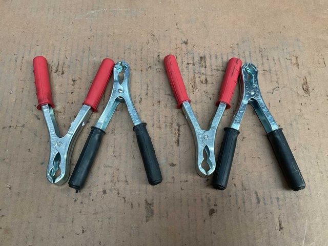 Klemmenset voor startkabels (2x)