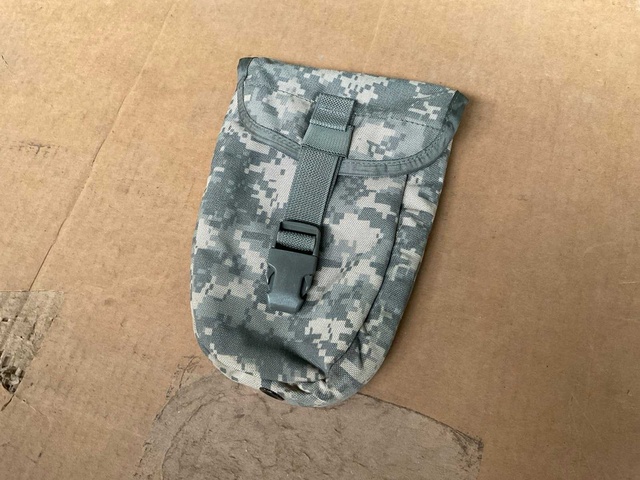Entrencing tool carrier UCP (24x)