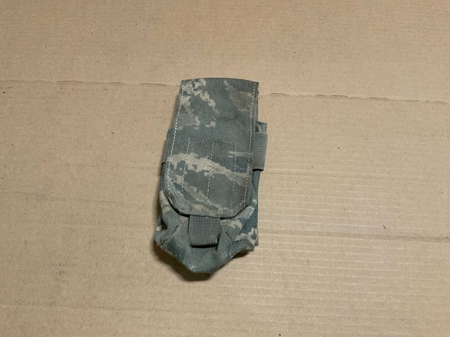 Individual pouch (151x)
