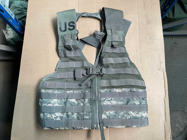 Fighting load carrier UCP (9x)