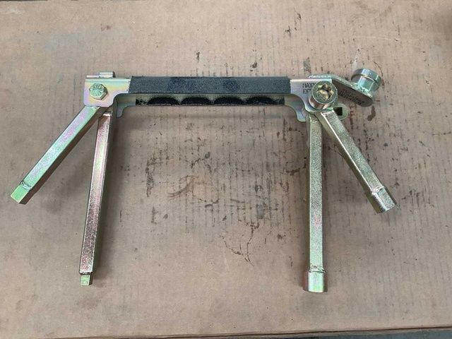 Lock removal device