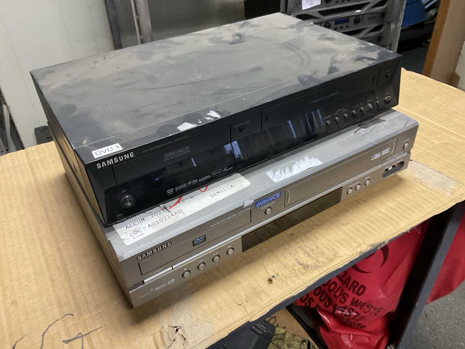 Samsung DVD-V7070 / DVD- VR355 Video& DVD recorder (2x)