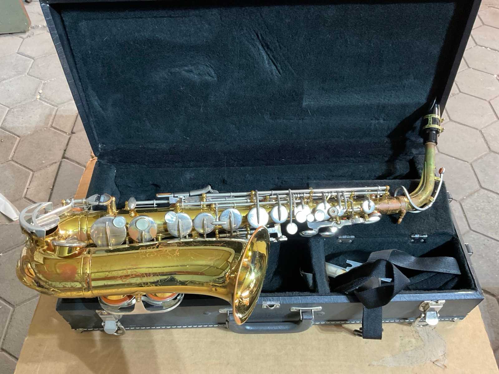 King 613 Saxofoon