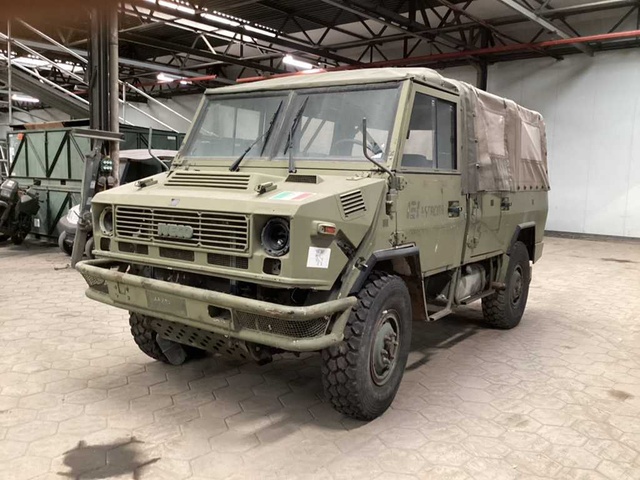 Iveco Legervoertuig