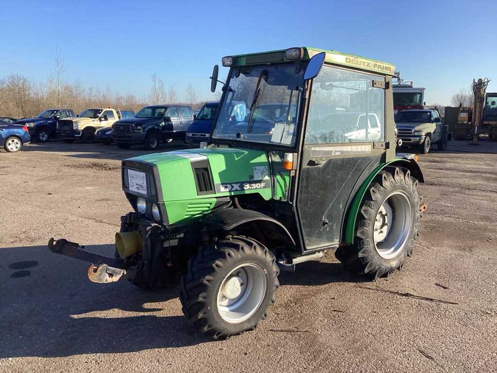 Deutz DX 3.30 F Vierwielaangedreven landbouwtractor