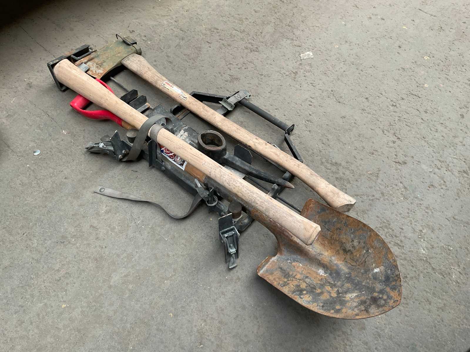 Pioneer tool rack